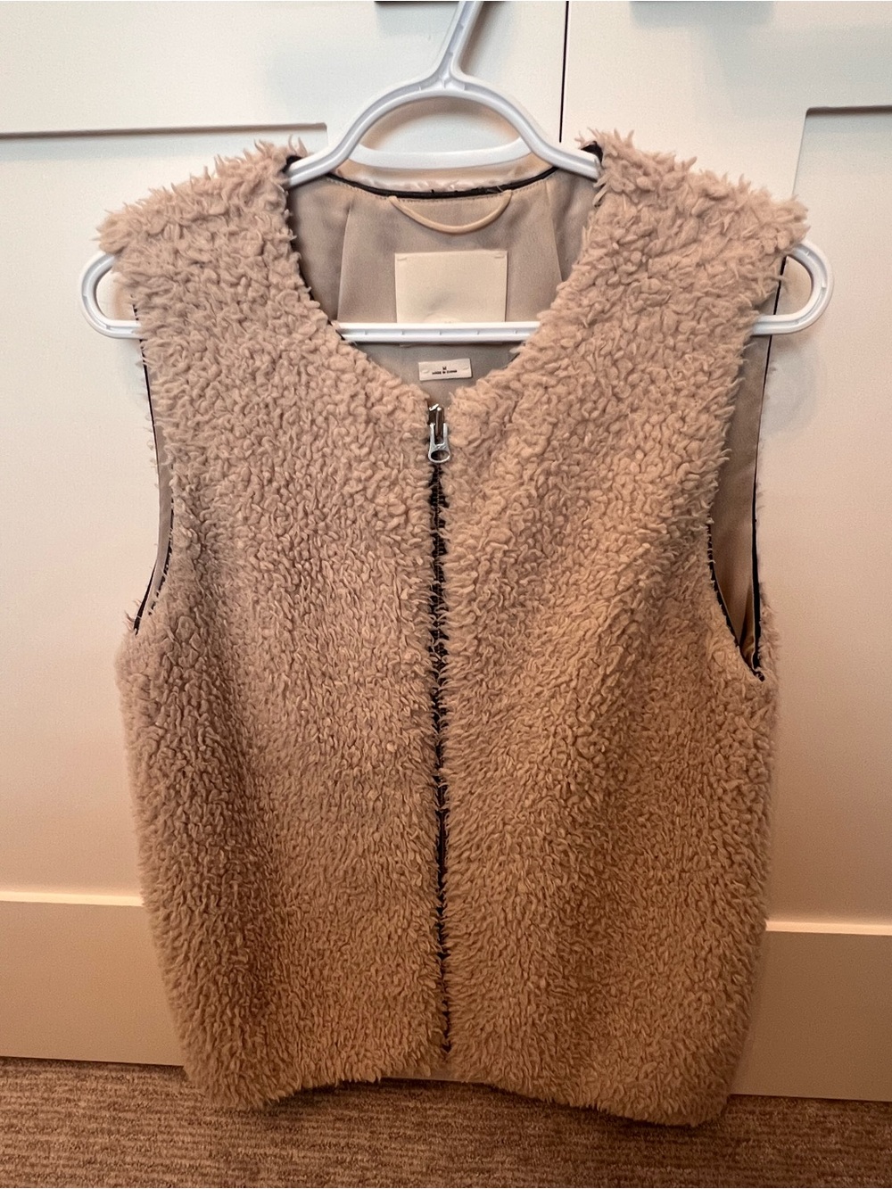 Wilfred Faux Fur Beige Vest, size medium, good condition